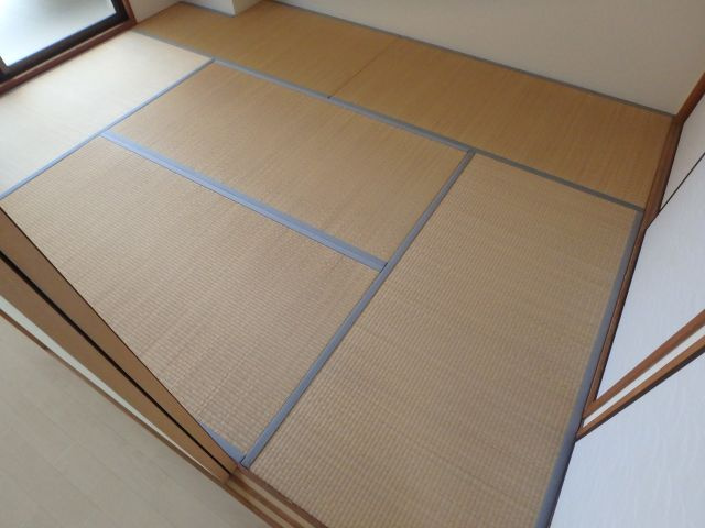 友井グレイスの和室