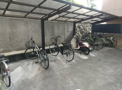 【その他共用部分】 | ラトゥール江坂 | 駐輪場★