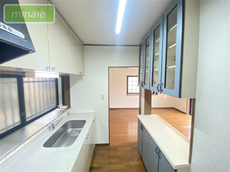 【キッチン】 | 平日・土日も見学できます　再生住宅　リフォーム〇　駐車並列2台　咲が丘