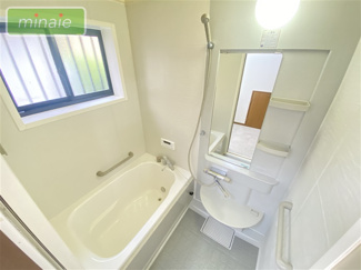 【浴室】 | 平日・土日も見学できます　再生住宅　リフォーム〇　駐車並列2台　咲が丘