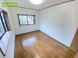 【洋室】 | 平日・土日も見学できます　再生住宅　リフォーム〇　駐車並列2台　咲が丘