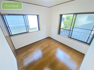 【洋室】 | 平日・土日も見学できます　再生住宅　リフォーム〇　駐車並列2台　咲が丘