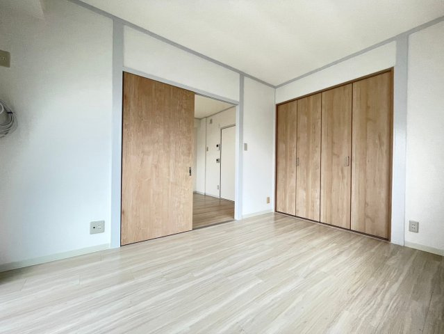 原田マンションの寝室