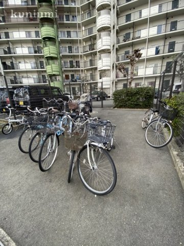 大阪城公園スカイハイツの駐車場