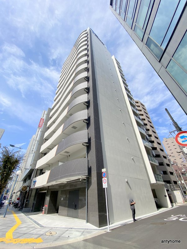セレニテフラン梅田　仲介手数料無料の外観