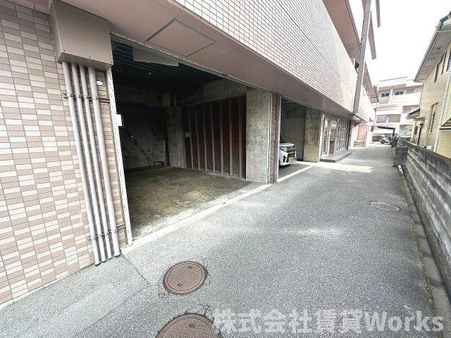 MMハイツの駐車場|駐車スペースもあります