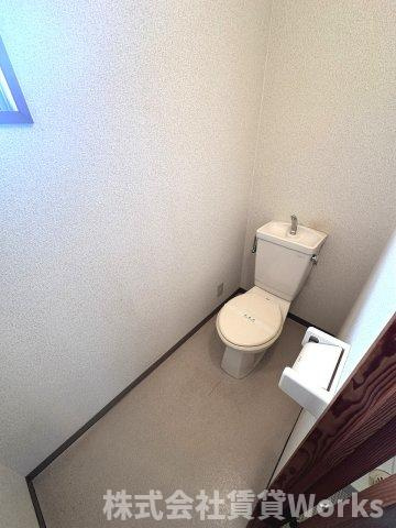MMハイツのトイレ|ゆったりとした空間のトイレです