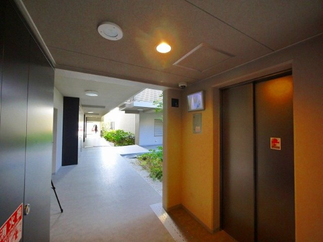 ローレルスクエア高の原プレミストのその他共用部分|共用スペースのエレベーターです