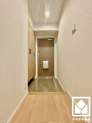 ディオ・フェルティ丹波橋左芳館の玄関