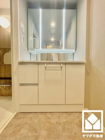 ディオ・フェルティ丹波橋左芳館の独立洗面台