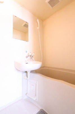 【浴室】 | サマックス井尻 | 別号室の写真になります。現況優先。