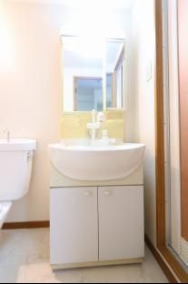 【洗面所】 | ウイングコート南片江 | 別号室の写真になります。現況優先。