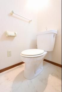 【トイレ】 | ウイングコート南片江 | 別号室の写真になります。現況優先。