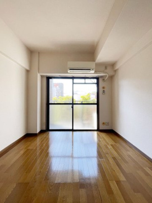 【洋室】 | K&S高宮 | 別号室の写真になります。現況優先。