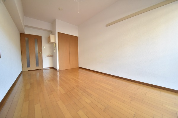 ライジングスクエアの洋室