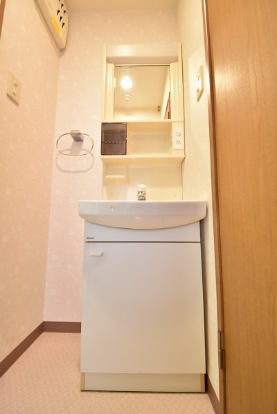 ライジングスクエアの独立洗面台