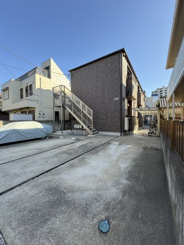 ファーストクラスの駐車場