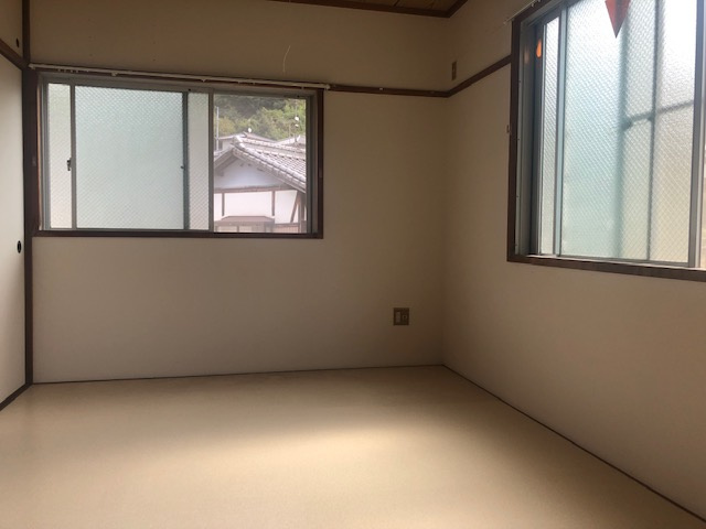 宮下ビルの居間・リビング