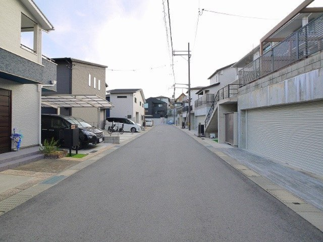 西松ケ丘２丁目戸建の周辺|周辺道路です