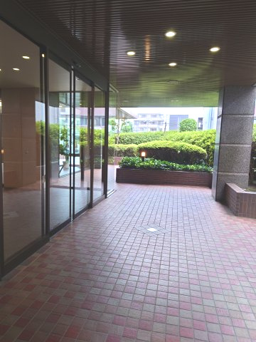 サンフィール大宮宮原のエントランス