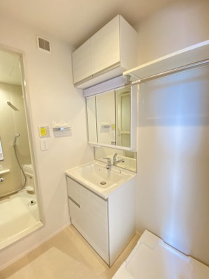【洗面所】 | リヴィエール浮間舟渡 | ★独立洗面台＆脱衣所！
