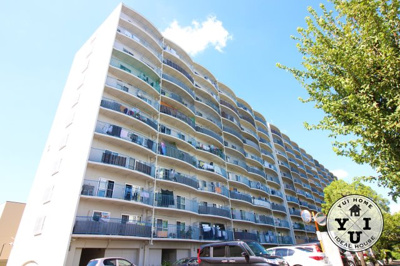 【外観】 | ファミール伏見B棟 | 近鉄京都線【伏見駅】より徒歩3分、京阪本線【墨染駅】より徒歩10分と駅近く、2沿線利用可能で通勤・通学がとても便利です。