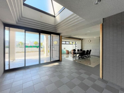 【エントランス】 | ラッスルプラザ門前