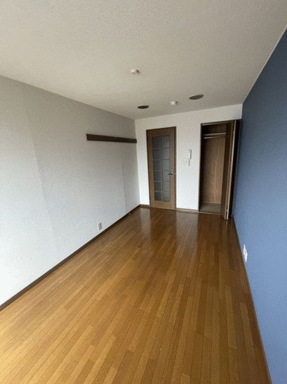 【寝室】