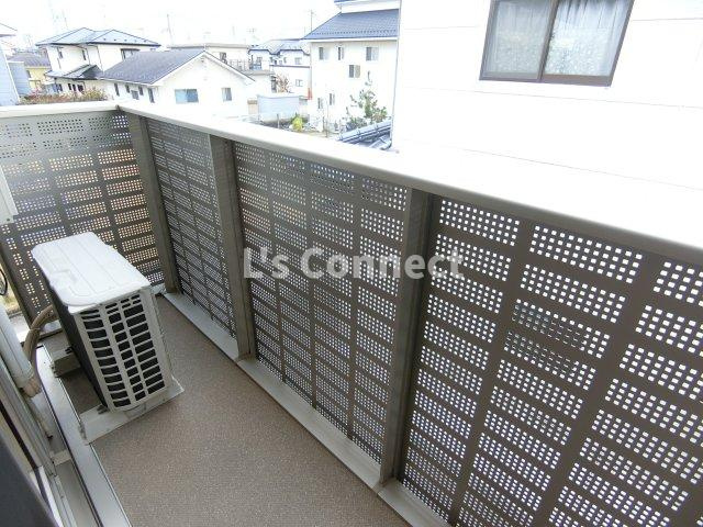 【バルコニー】 | フラット | ２階のお部屋で洗濯物もたくさん干せます。