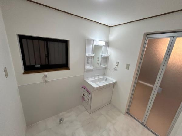 【独立洗面台】