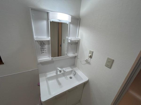 【独立洗面台】