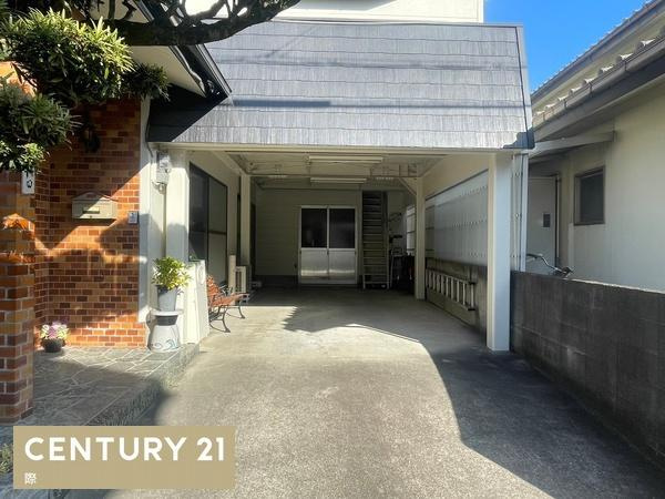 和歌山市小雑賀　中古戸建の駐車場|【駐車場】
2台駐車可能です