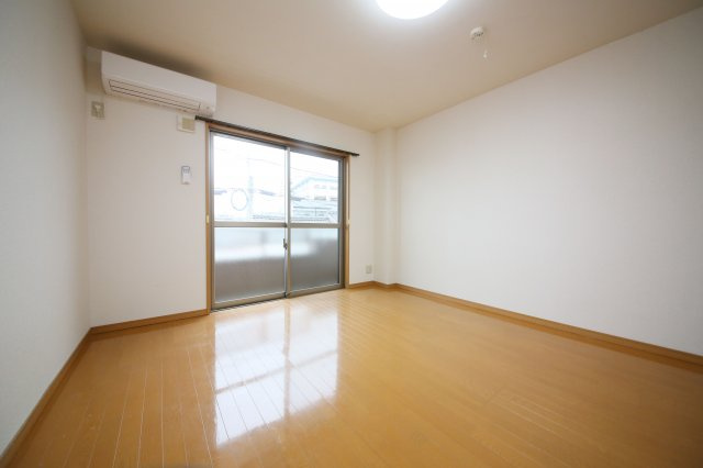 CASA LUMACAの内装|別部屋同一間取りのお写真となります。
