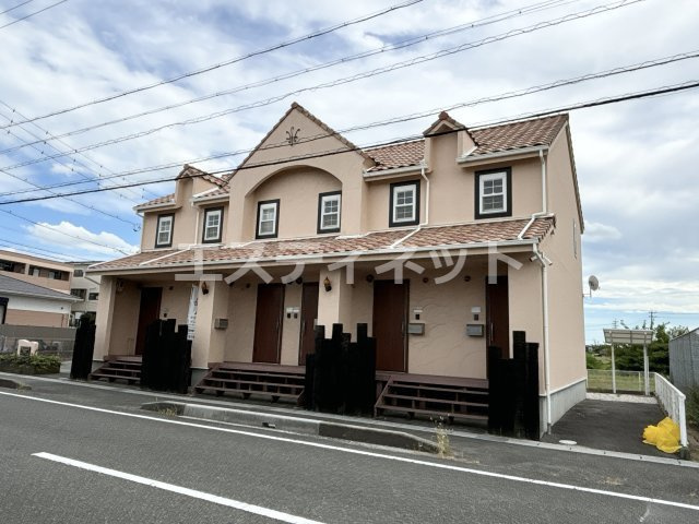 ジュネスコートの外観