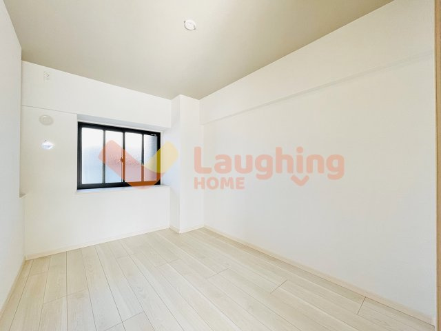 AZUR（アジュール）日吉町の洋室|明るい洋室です