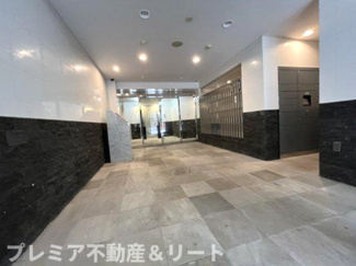 【エントランス】