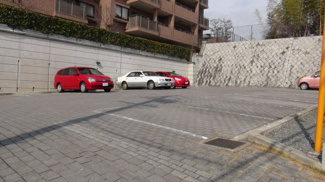 【駐車場】