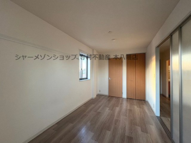 ヴィラージュ市川大町の収納|ウォークインクローゼット♪※別部屋の写真です。