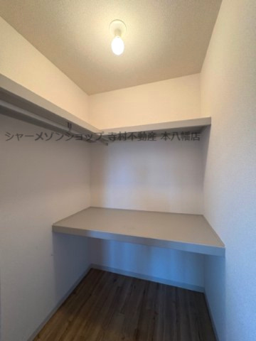 ヴィラージュ市川大町の収納|洋室収納♪※別部屋の写真です。