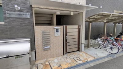 【エントランス】 | フジパレス瑞光８番館 | 清掃の行き届いたきれいなエントランスです