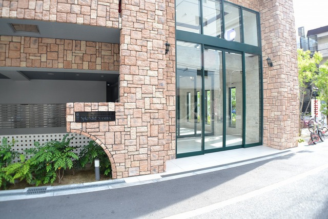 スプランディッド難波Ⅰのエントランス
