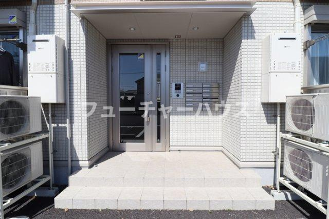 Ｄ－ｒｏｏｍ赤塚　Ｂのエントランス