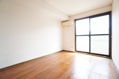 【寝室】 | エーデルハイムD | ※同物件・反転タイプの写真です。