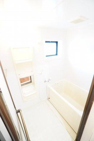 【浴室】 | エーデルハイムD | ※同物件・反転タイプの写真です。