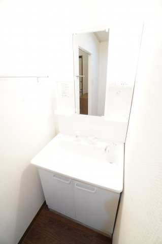 【独立洗面台】 | エーデルハイムD | ※同物件・反転タイプの写真です。