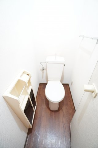 【トイレ】 | エーデルハイムD | ※同物件・反転タイプの写真です。