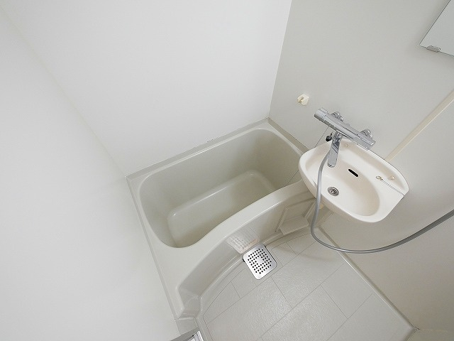 レオパレス萩ヶ丘の浴室