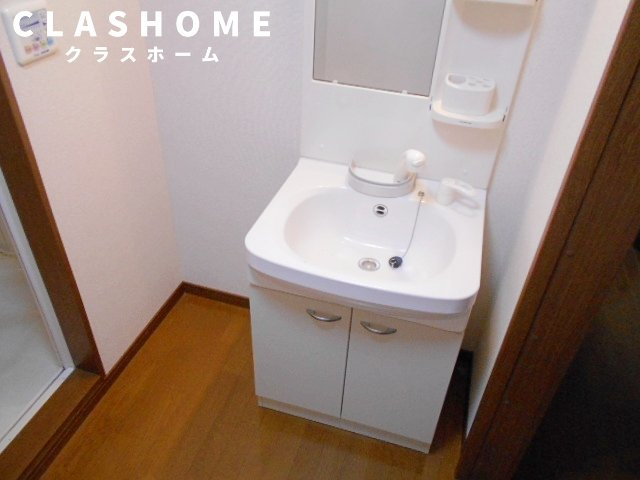 アンプルール リーブル SoleadoⅡの洗面所|同物件の別部屋になります。