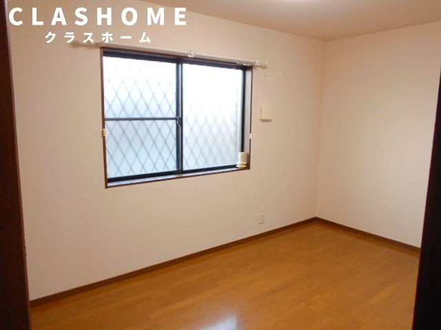 アンプルール リーブル SoleadoⅡの寝室|同物件の別部屋になります。