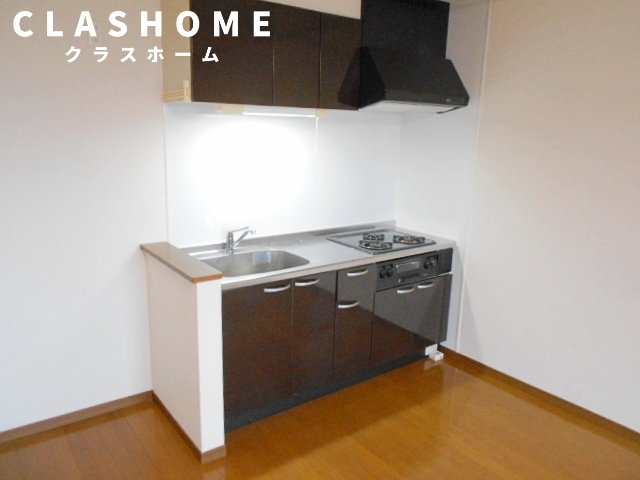 アンプルール リーブル SoleadoⅡのキッチン|同物件の別部屋になります。